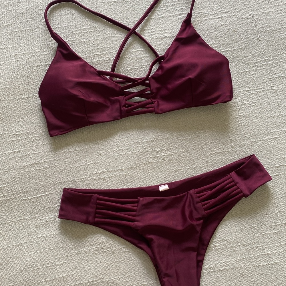 🌼 Small merlot bikini set